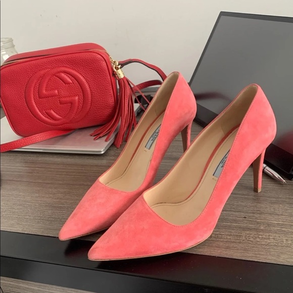 Prada heels - Picture 1 of 10